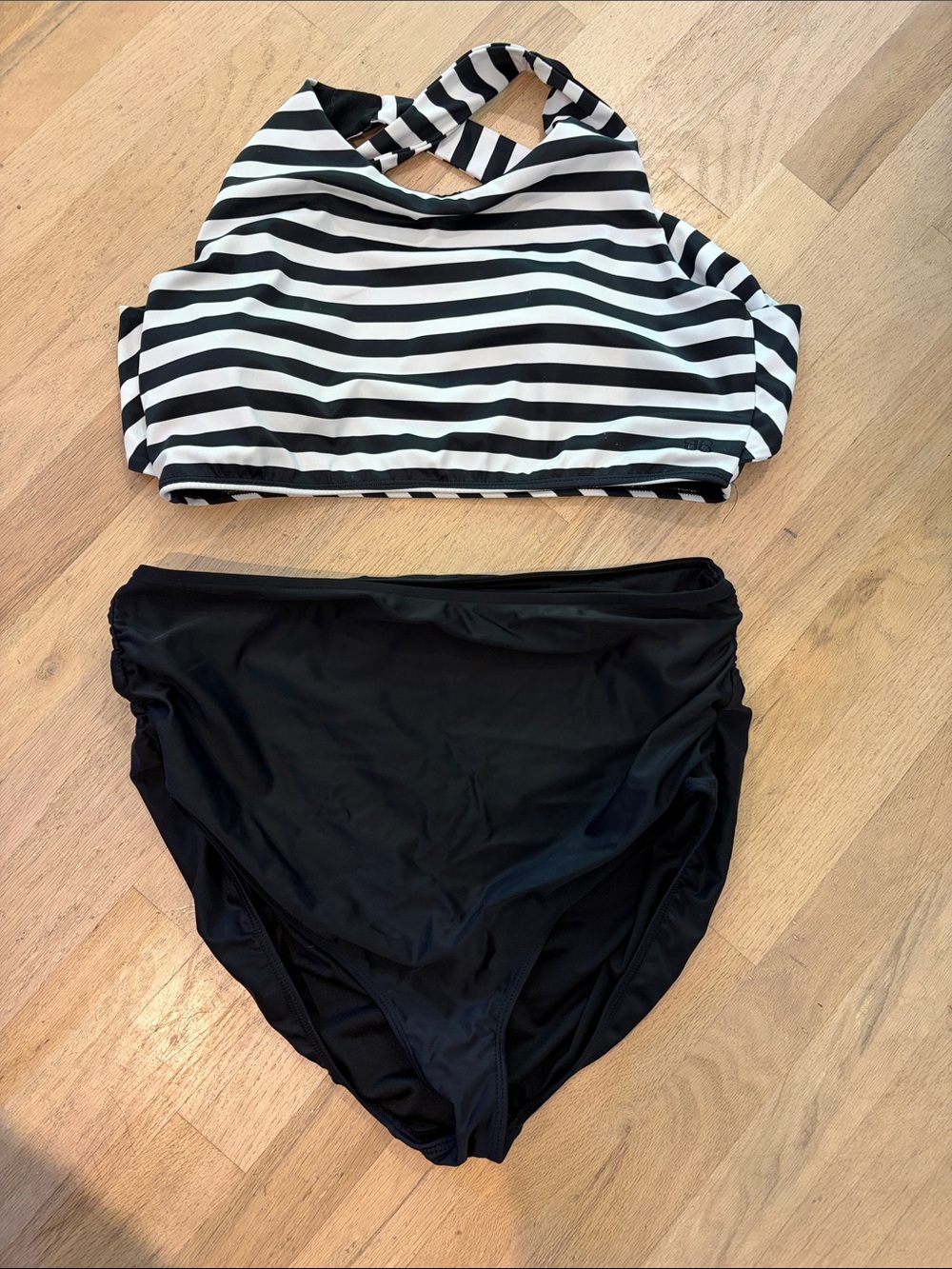 Albion Fit Black and White Striped Hang Ten High-Neck Bikini Set (B5)